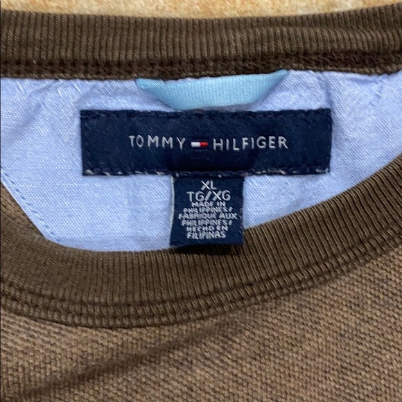 Tommy Hilfiger Short Sleeved Shirt - Picture 2 of 5